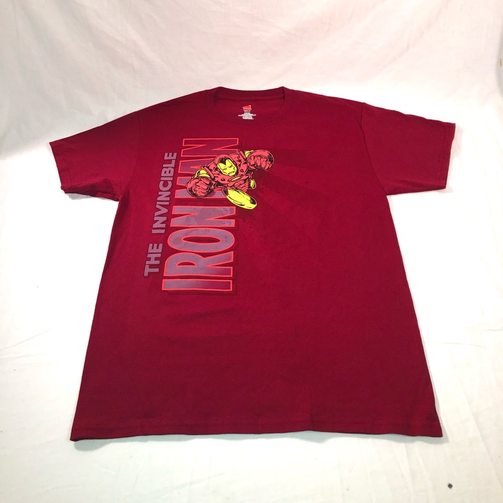 Men’s Hanes Marvel’s The Invincible Iron Man Graphic Short Sleeve T-Shirt Medium